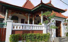 Rumah Jawa Guest House